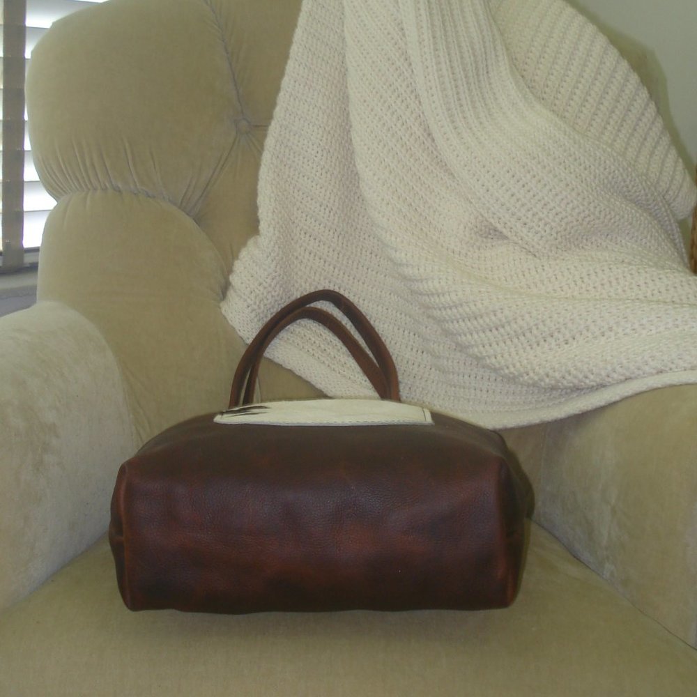 Auth. HAWKS & DOVES Genuine Full Grain Leather & Genuine Cowhide Fur Tote Bag - Picture 5 of 7